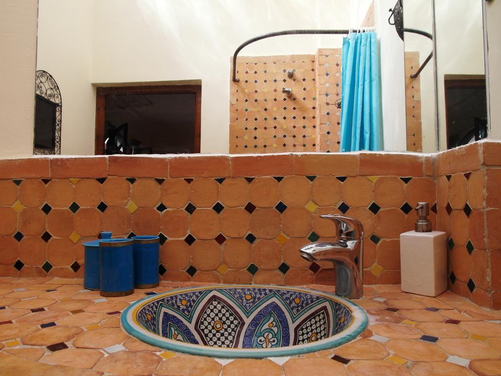 Christina'S House Bed and Breakfast Asilah Habitación foto